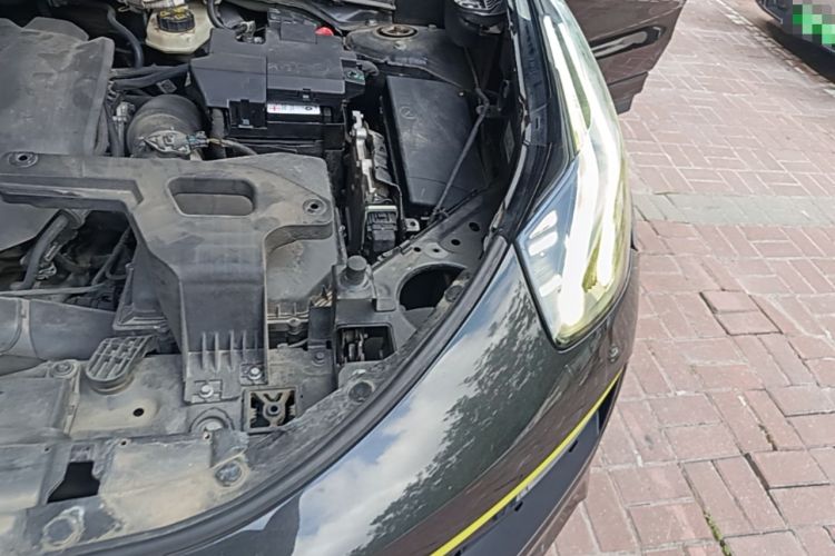 Used Lynk & Co 05 2020 2.0TD Two-Wheel Drive Zhaoyang Plus Engine Bay Left