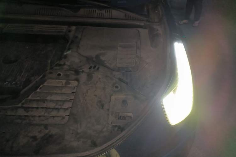 Used Lynk & Co 05 2020 2.0TD Two-Wheel Drive Zhaoyao Engine Bay Left