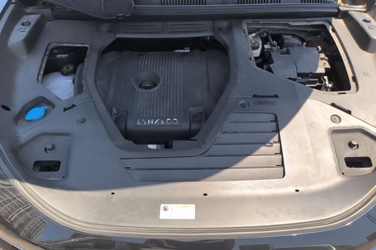 Used Lynk & Co 05 2020 2.0TD Two-Wheel Drive Shine Halo Engine Bay