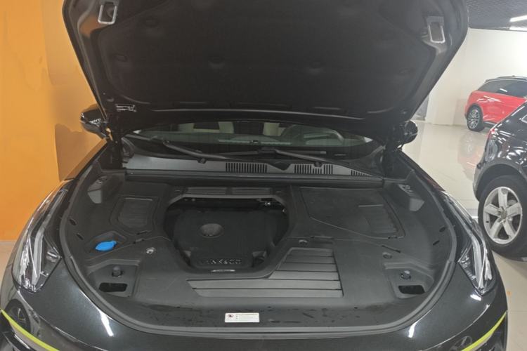 Used Lynk & Co 05 2020 2.0TD Two-Wheel Drive Shine Halo Engine Bay
