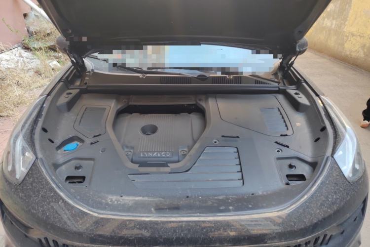 Used Lynk & Co 05 2020 2.0TD Four-Wheel Drive HypeHalo Engine Bay