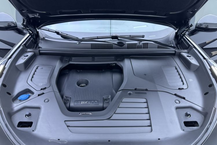 Used Lynk & Co 05 2020 2.0TD Four-Wheel Drive HypeHalo Engine Bay