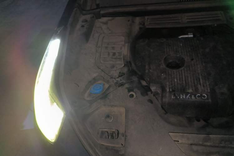 Used Lynk & Co 05 2020 2.0TD Two-Wheel Drive Zhaoyao Engine Bay Right