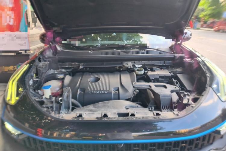 Used Lynk & Co 05 2020 2.0TD Two-Wheel Drive Shine Halo Engine Bay