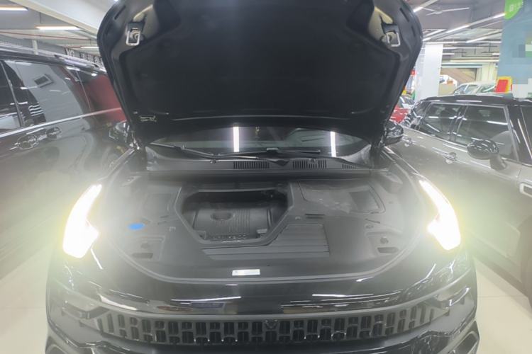 Used Lynk & Co 05 2020 2.0TD Four-Wheel Drive HypeHalo Engine Bay