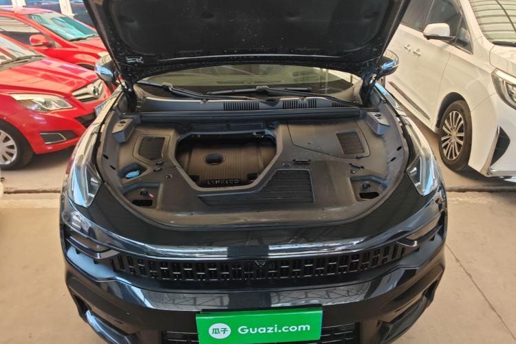Used Lynk & Co 05 2020 2.0TD Two-Wheel Drive Shine Halo Engine Bay