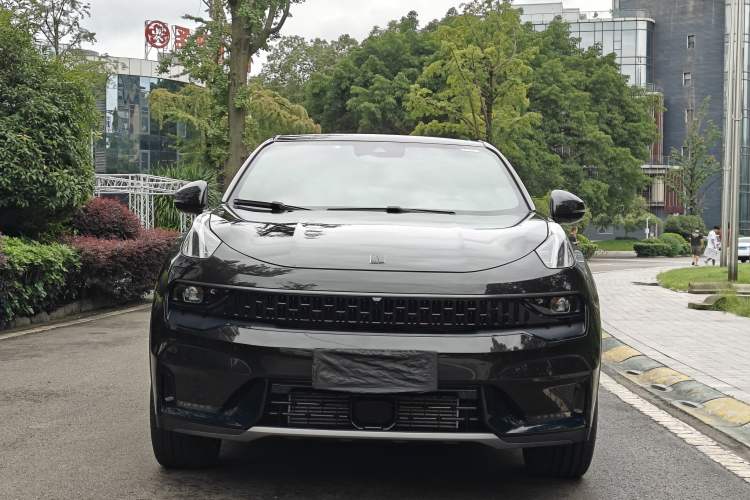 Used Lynk & Co 05 2020 2.0TD Four-Wheel Drive HypeHalo Exterior 1