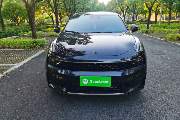 Used Lynk & Co 05 2020 2.0TD Four-Wheel Drive HypeHalo Exterior 1