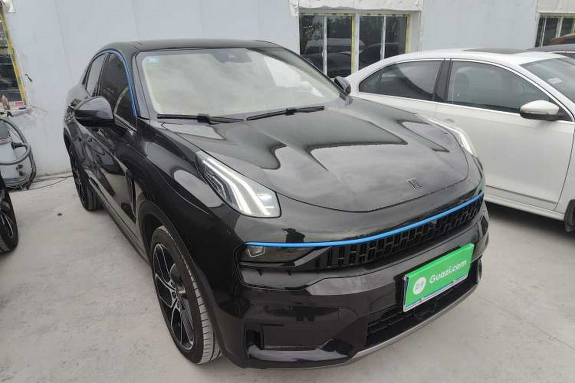 Used Lynk & Co 05 2020 2.0TD Two-Wheel Drive Shine Halo Exterior 1