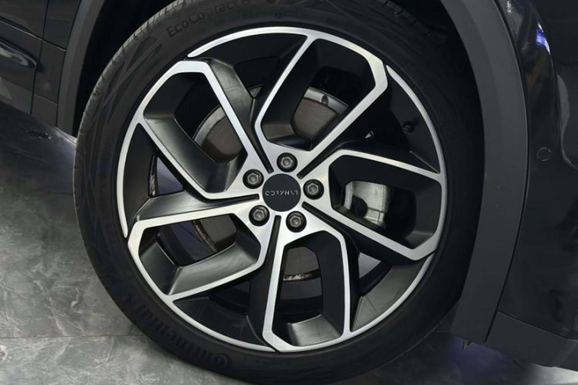 Used Lynk & Co 05 2020 2.0TD Two-Wheel Drive Shine Halo Exterior 10