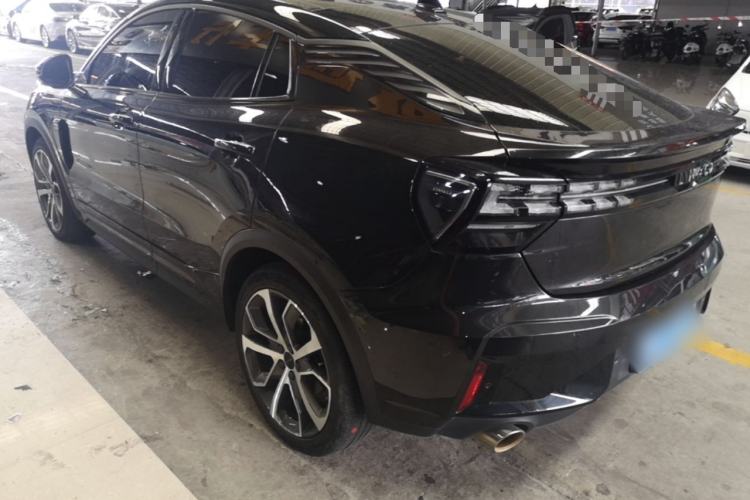 Used Lynk & Co 05 2020 2.0TD Four-Wheel Drive HypeHalo Exterior 2