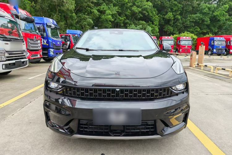 Used Lynk & Co 05 2020 2.0TD Two-Wheel Drive Shine Halo Exterior 3