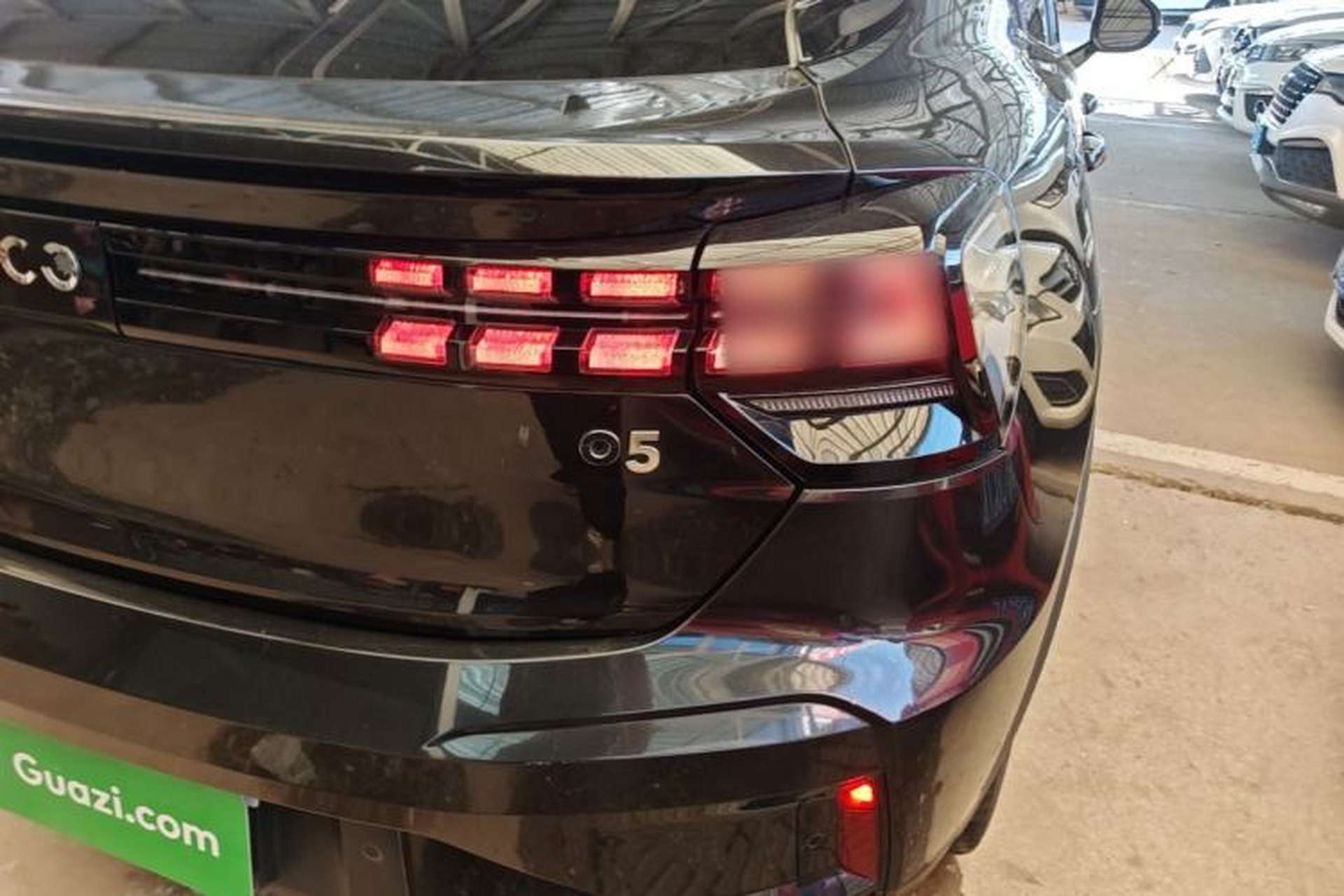 Used Lynk & Co 05 2020 2.0TD Two-Wheel Drive Shine Halo Exterior 3