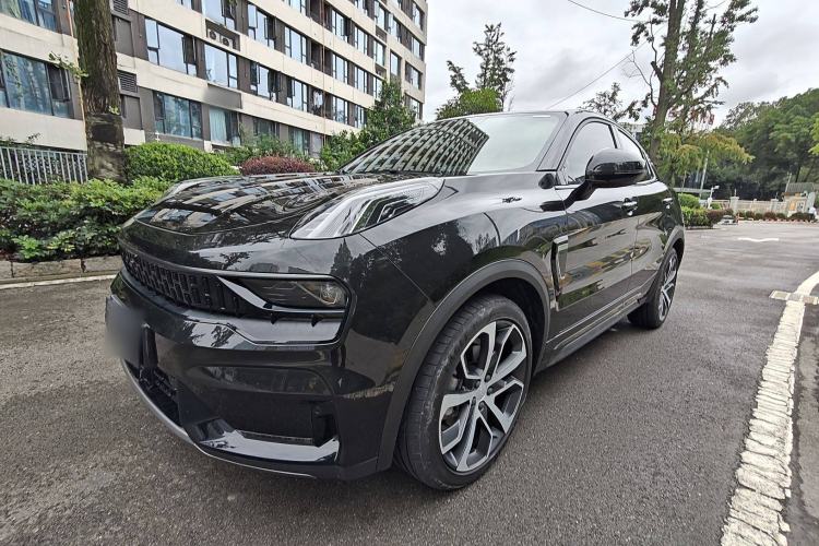 Used Lynk & Co 05 2020 2.0TD Four-Wheel Drive HypeHalo Exterior 4