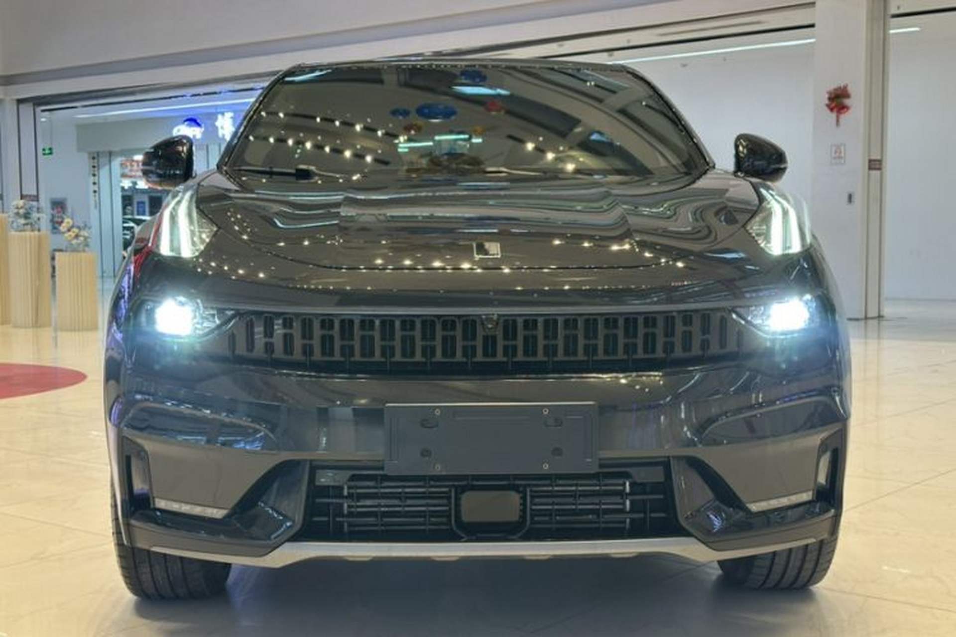 Used Lynk & Co 05 2020 2.0TD Four-Wheel Drive HypeHalo Exterior 5