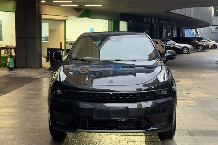 Used Lynk & Co 05 2020 2.0TD Four-Wheel Drive HypeHalo Exterior 6