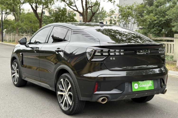 Used Lynk & Co 05 2020 2.0TD Four-Wheel Drive HypeHalo Exterior 7