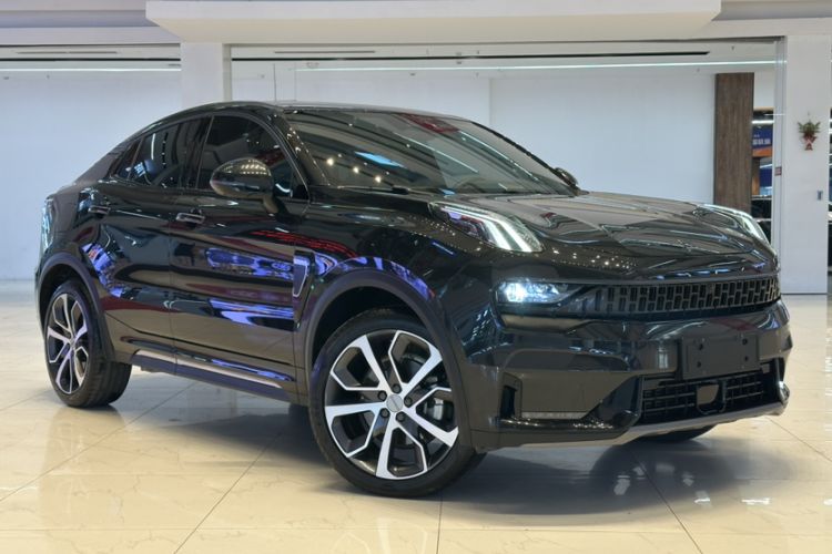 Used Lynk & Co 05 2020 2.0TD Four-Wheel Drive HypeHalo Exterior 9