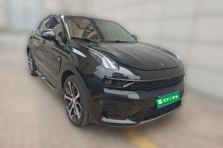 Used Lynk & Co 05 2020 2.0TD Four-Wheel Drive HypeHalo Front Right 45 Deg