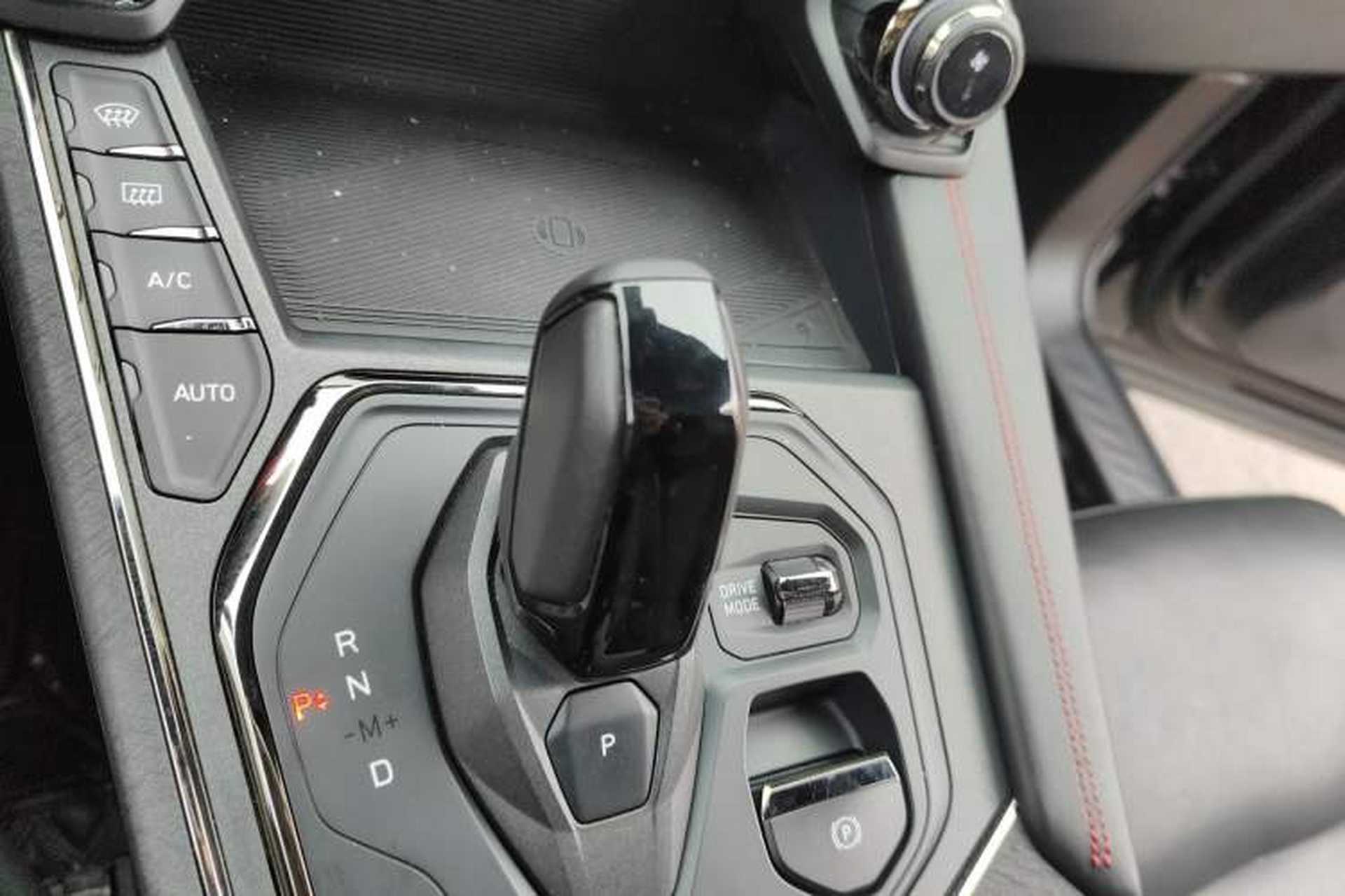 Used Lynk & Co 05 2020 2.0TD Four-Wheel Drive HypeHalo Gear Lever