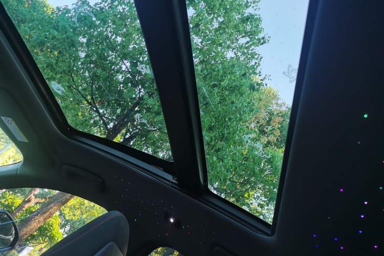 Used Lynk & Co 05 2020 2.0TD Four-Wheel Drive HypeHalo Headliner