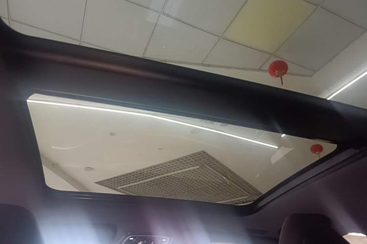 Used Lynk & Co 05 2020 2.0TD Four-Wheel Drive HypeHalo Headliner