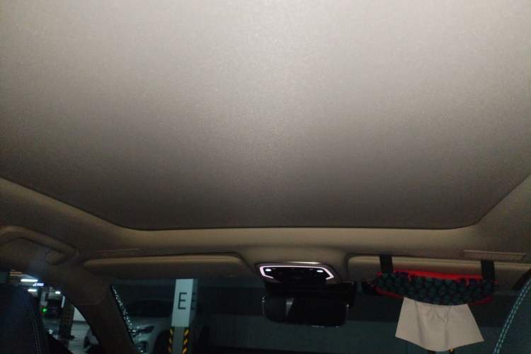 Used Lynk & Co 05 2020 2.0TD Two-Wheel Drive Shine Halo Headliner