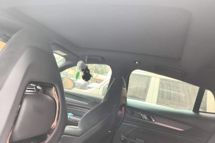 Used Lynk & Co 05 2020 2.0TD Four-Wheel Drive HypeHalo Headliner