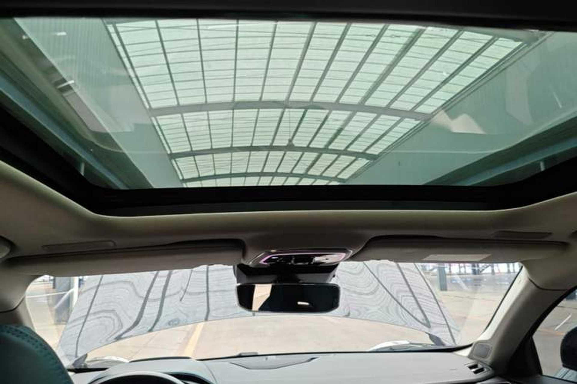 Used Lynk & Co 05 2020 2.0TD Two-Wheel Drive Shine Halo Headliner