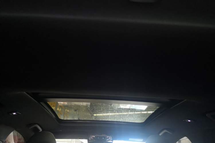 Used Lynk & Co 05 2020 2.0TD Four-Wheel Drive HypeHalo Headliner