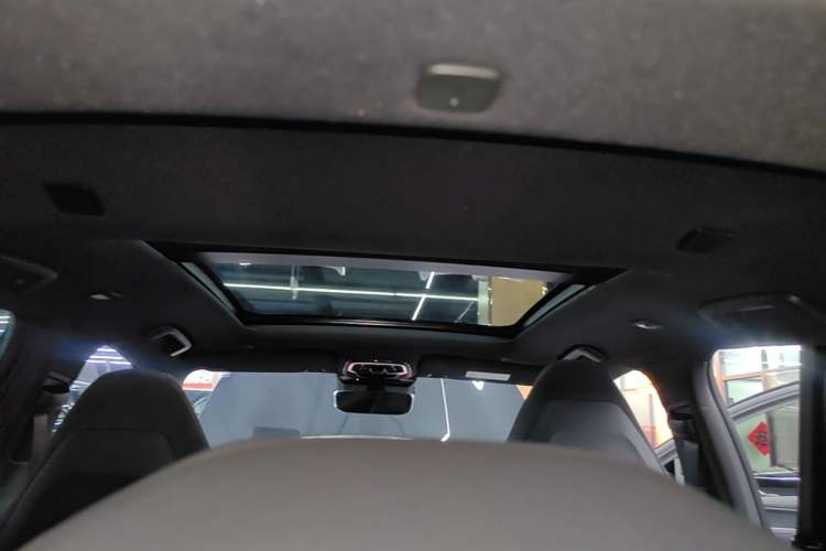 Used Lynk & Co 05 2020 2.0TD Four-Wheel Drive HypeHalo Headliner