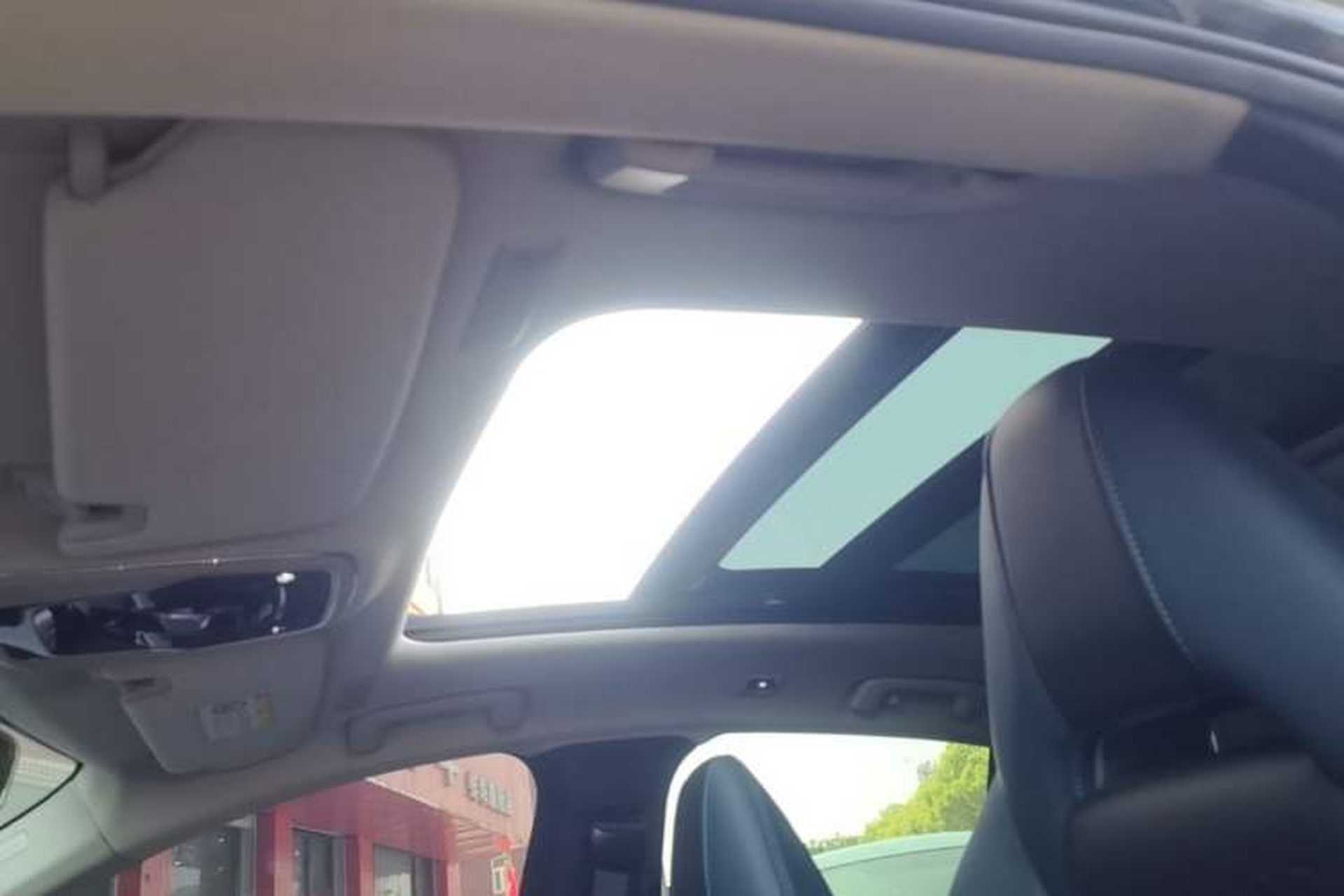 Used Lynk & Co 05 2020 2.0TD Two-Wheel Drive Shine Halo Headliner