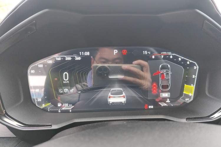 Used Lynk & Co 05 2020 2.0TD Four-Wheel Drive HypeHalo Instrument Cluster