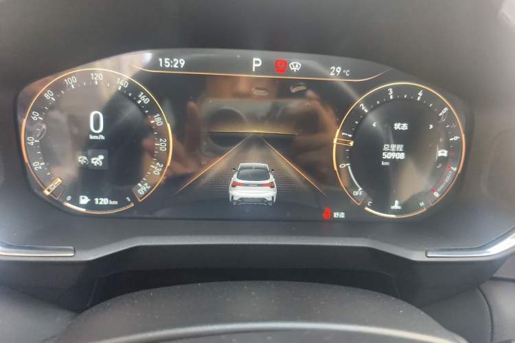 Used Lynk & Co 05 2020 2.0TD Two-Wheel Drive Shine Halo Instrument Cluster