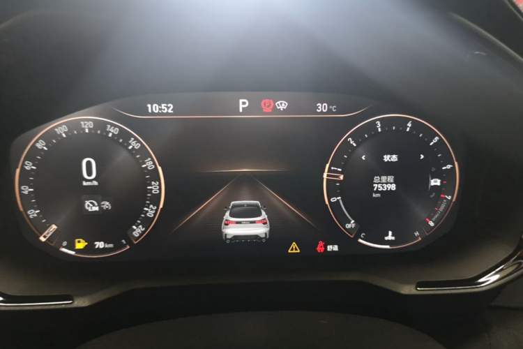 Used Lynk & Co 05 2020 2.0TD Four-Wheel Drive HypeHalo Instrument Cluster