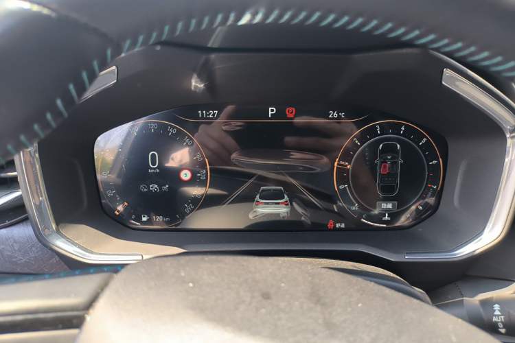 Used Lynk & Co 05 2020 2.0TD Two-Wheel Drive Shine Halo Instrument Cluster
