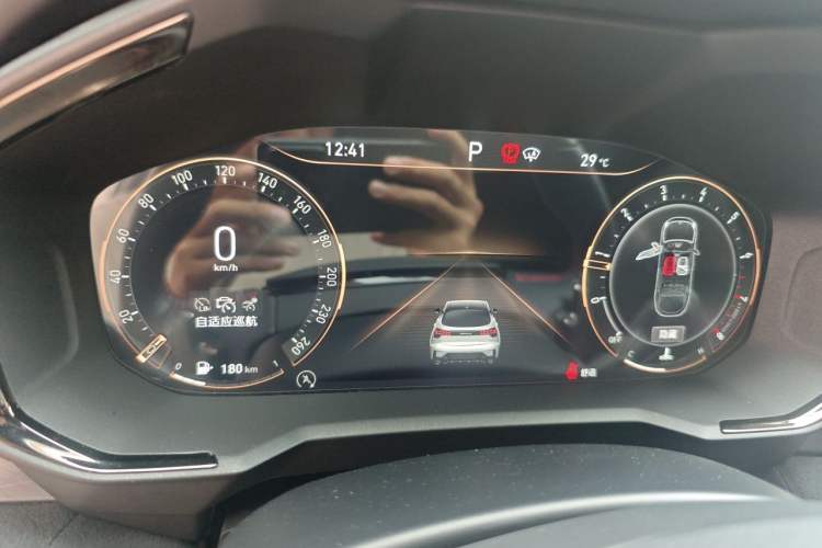 Used Lynk & Co 05 2020 2.0TD Four-Wheel Drive HypeHalo Instrument Cluster
