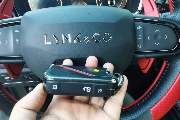 Used Lynk & Co 05 2020 2.0TD Four-Wheel Drive HypeHalo Interior 1