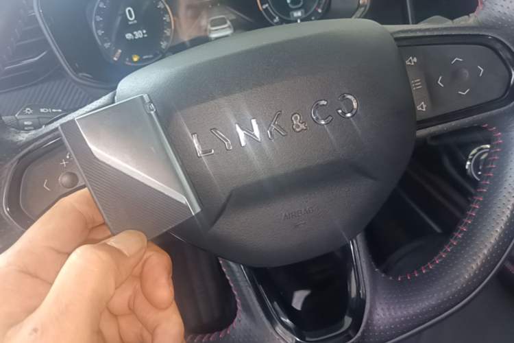 Used Lynk & Co 05 2020 2.0TD Four-Wheel Drive HypeHalo Interior 1