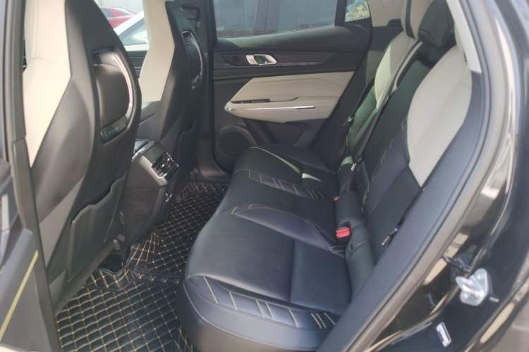 Used Lynk & Co 05 2020 2.0TD Two-Wheel Drive Shine Halo Interior 1