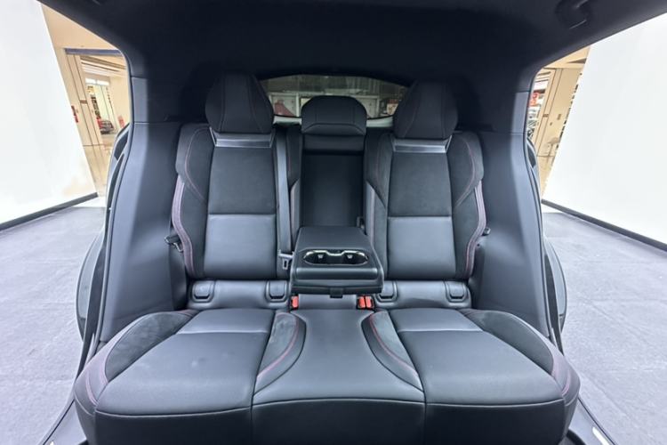 Used Lynk & Co 05 2020 2.0TD Four-Wheel Drive HypeHalo Interior 3