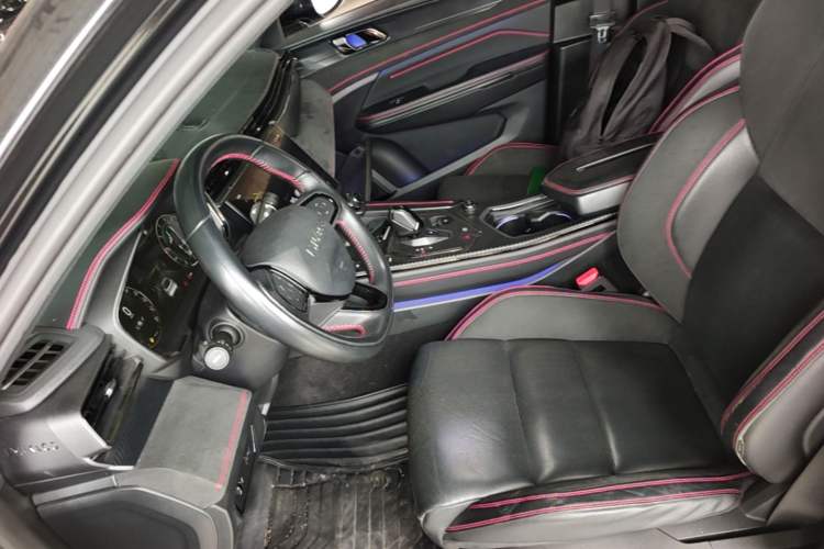 Used Lynk & Co 05 2020 2.0TD Four-Wheel Drive HypeHalo Left Front Seat
