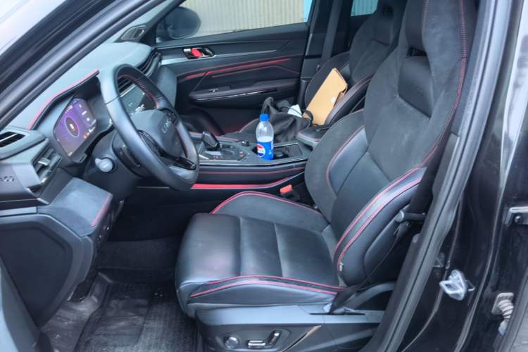 Used Lynk & Co 05 2020 2.0TD Four-Wheel Drive HypeHalo Left Front Seat