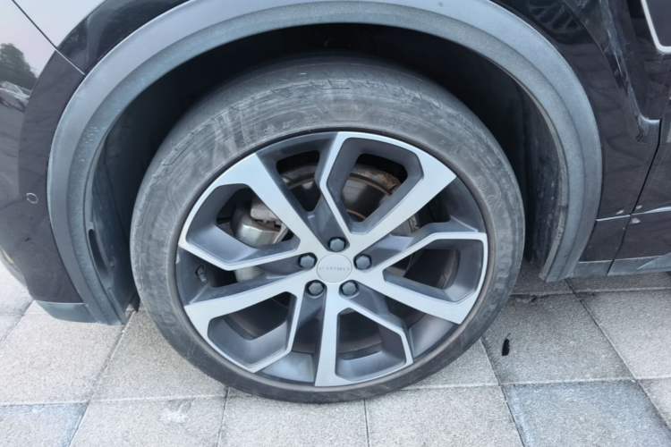 Used Lynk & Co 05 2020 2.0TD Four-Wheel Drive HypeHalo Left Front Wheel Hub