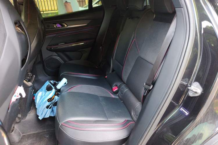 Used Lynk & Co 05 2020 2.0TD Four-Wheel Drive HypeHalo Left Rear Seat