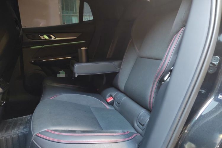 Used Lynk & Co 05 2020 2.0TD Four-Wheel Drive HypeHalo Left Rear Seat