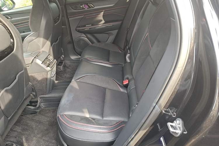 Used Lynk & Co 05 2020 2.0TD Four-Wheel Drive HypeHalo Left Rear Seat