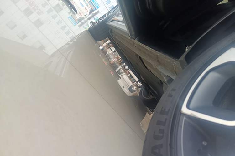 Used Lynk & Co 05 2020 2.0TD Four-Wheel Drive HypeHalo Left Side Sill