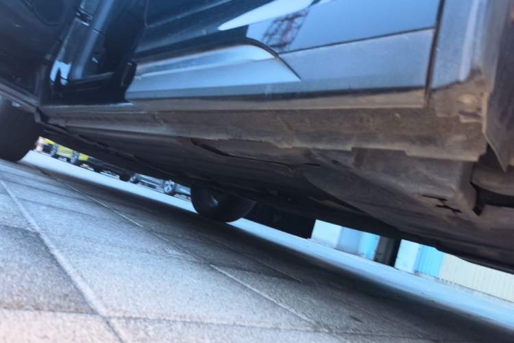 Used Lynk & Co 05 2020 2.0TD Four-Wheel Drive HypeHalo Left Side Sill