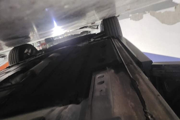 Used Lynk & Co 05 2020 2.0TD Two-Wheel Drive Shine Halo Left Side Sill